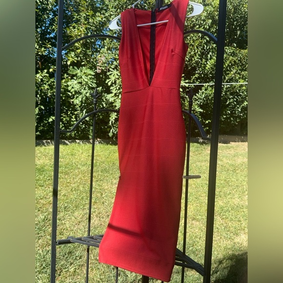 MISSGUIDED Elegant Deep Coral colored bandage Sleeveless Dress Size X-Small - Picture 10 of 10